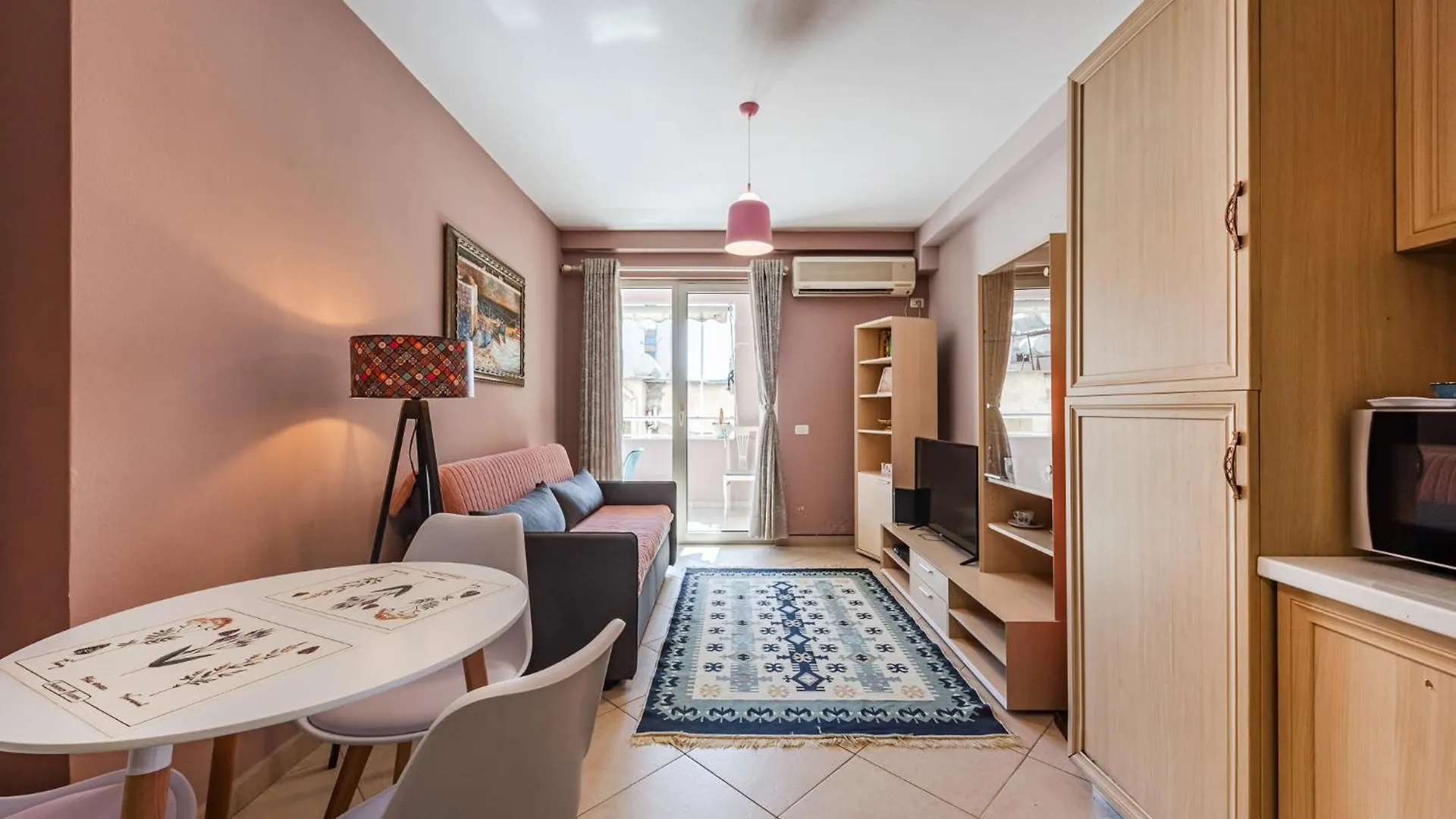 Sisi'S Apartments-Tirana City Center Apartment